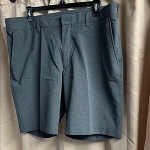 Roundtree & Yorke Men's Charcoal Flat-Front Dress Shorts